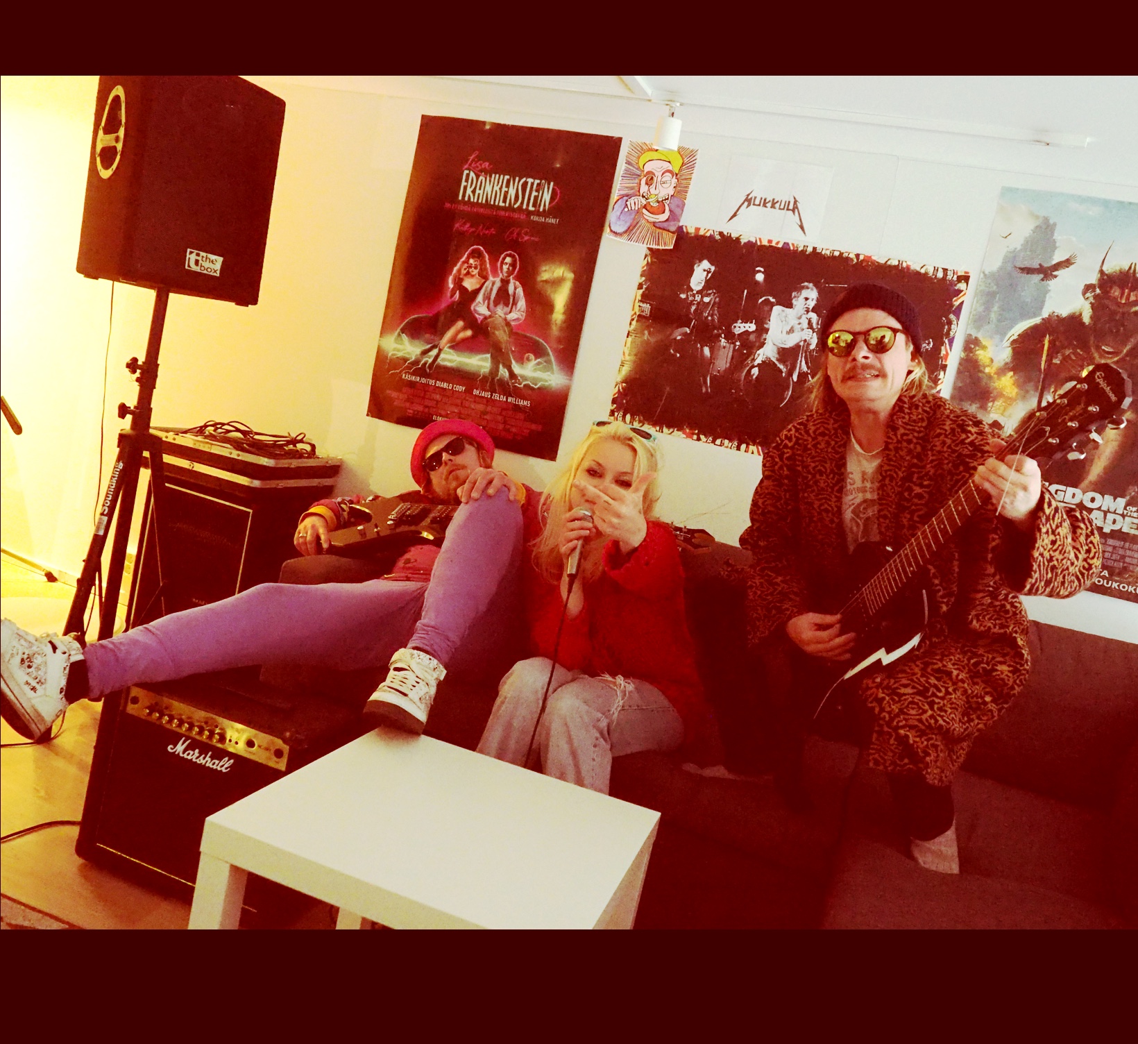 kuva triosta nimeltä ala